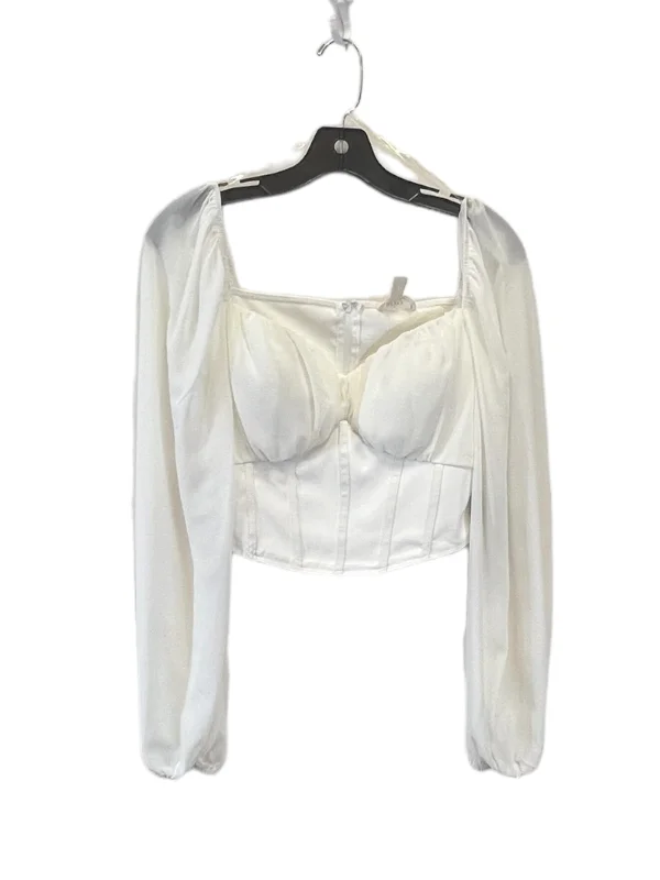 Top Long Sleeve By Clothes Mentor In White, Size: M