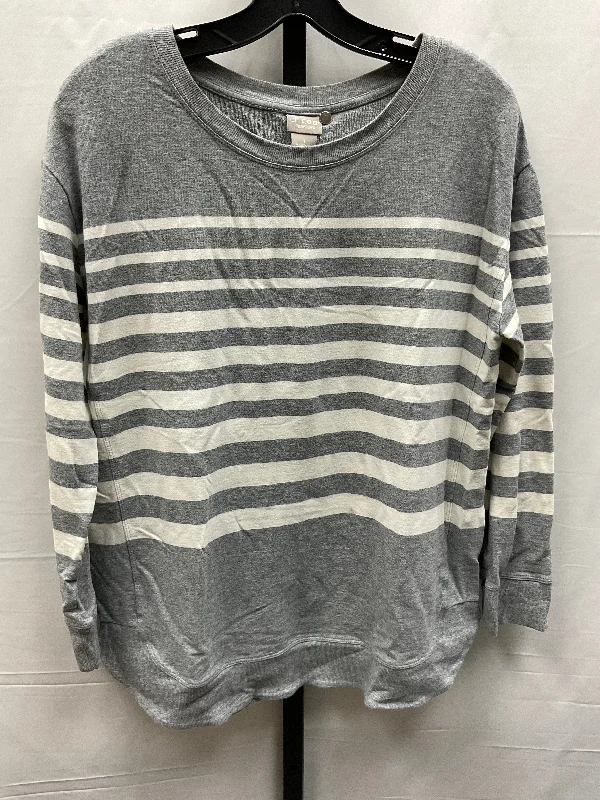 Top Long Sleeve By Zenergy By Chicos In Grey & White, Size: M