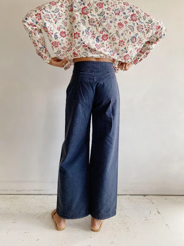 picnic pant in washed navy