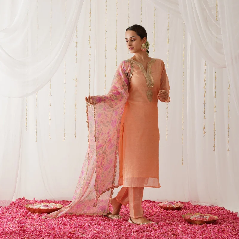 Peach Embroidered Chanderi Kurta Pant Dupatta Set with Gota Details