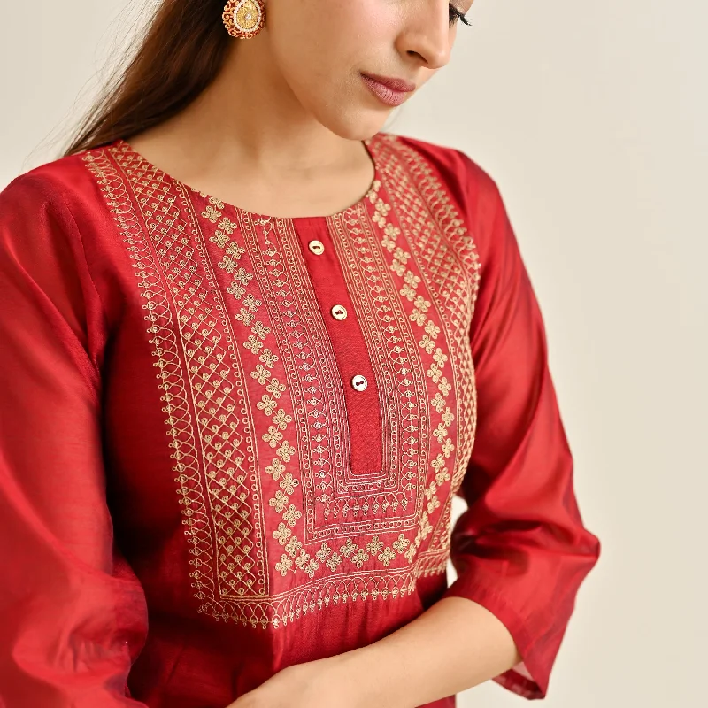 Red Festive Embroidered Kurta Set with Embroidered Dupatta