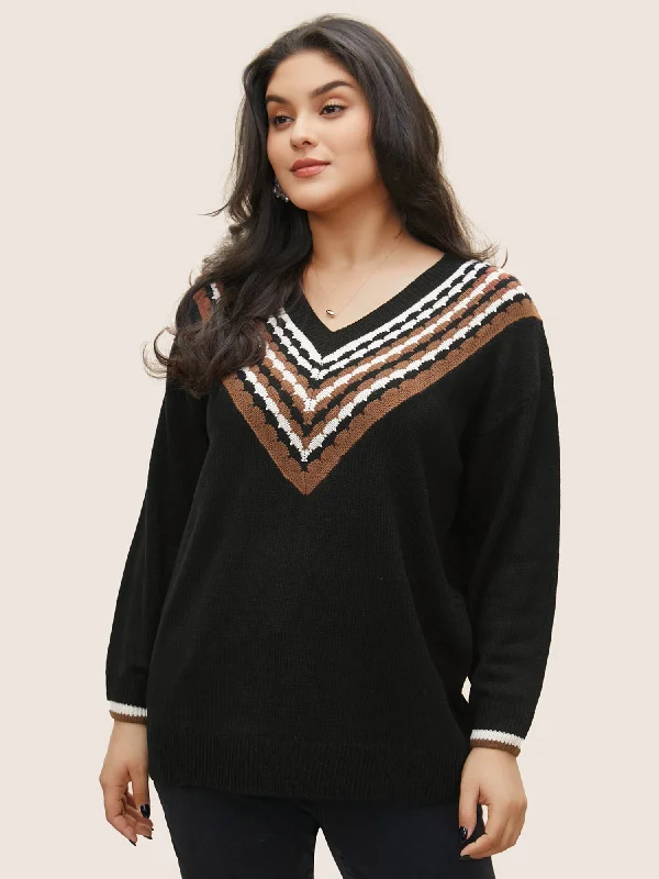 V Contrast Striped Patchwork Knit Pullover